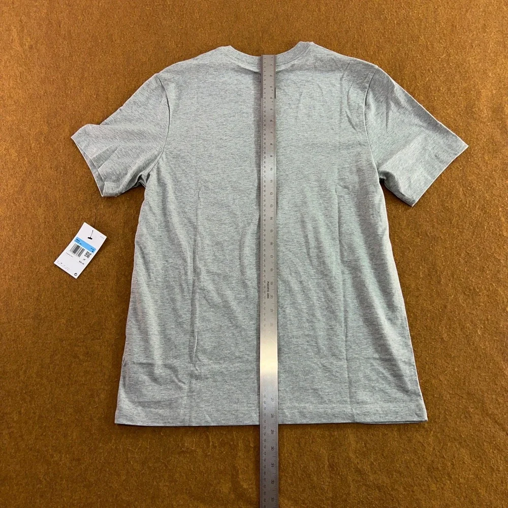 Nike Mens Medium Gray Futura Logo Short Sleeve T-Shirt NWT